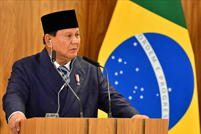 Target Prabowo capai 100% energi terbarukan 2035 butuh Rp819,6 triliun. Bagaimana pungutan batu bara dan investasi China bisa jadi solusi?