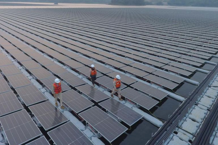 PLN dorong percepatan RUU EBET dengan usulan skema sewa jaringan listrik untuk optimalkan pemanfaatan energi baru dan terbarukan.